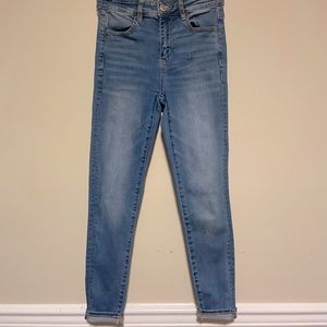 Medium Wash AE jeans